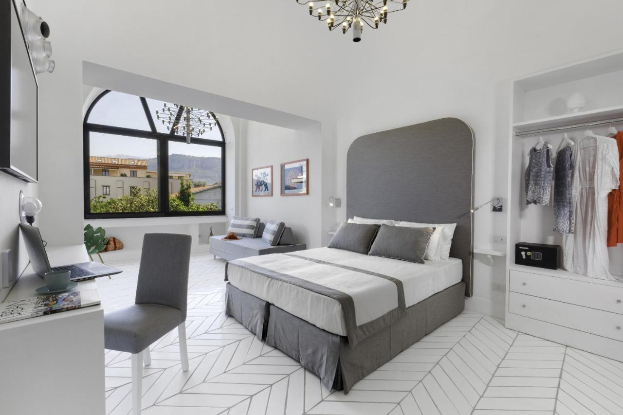 Estate4Home - Iommella Luxury Rooms Сант'Анджелло Экстерьер фото